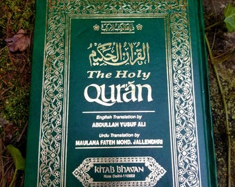 The Holy Quran, English, Arabic, & Urdu