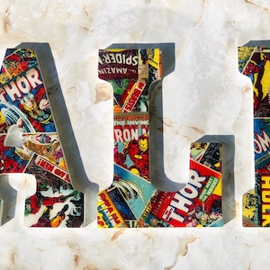Letras de pared de superhéroes personalizadas / Decoración de pared de Los Vengadores / Marvel / Cómic vintage / Letras de cómic / Arte de resina / Letras de nombre de pared para niños