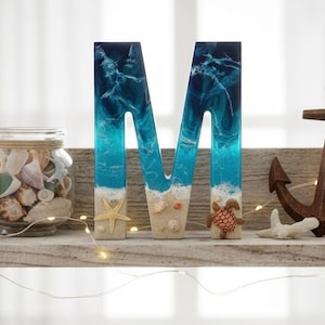 Escolha qualquer letra em resina com formato de concha | 20 cm Decoração oceânica com tartaruga