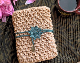 Dragon Scale Crochet Book Cover Pattern, Fantasy Book Sleeve (PDF)