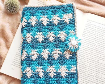 Crochet Book Cover Pattern, Textured Winter Style Book Sleeve PDF, DIY Gift for Bookworm