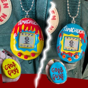 CHUCKY Tamagotchi (nicht echt) Schlüsselanhänger/Taschenschmuck, handgemachter Horrorfilm Child es Play, Child es Play, 90er Pixel Art, Skulptur
