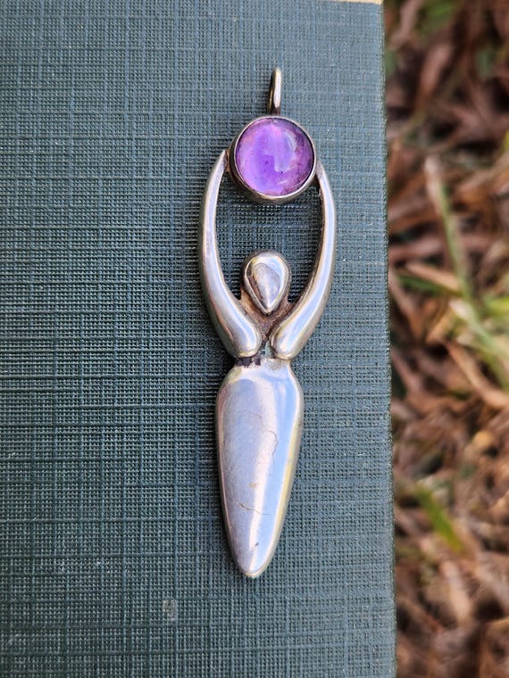 Estate Sterling Silver Pagan/Boho Divine Feminine Amethyst Pendant