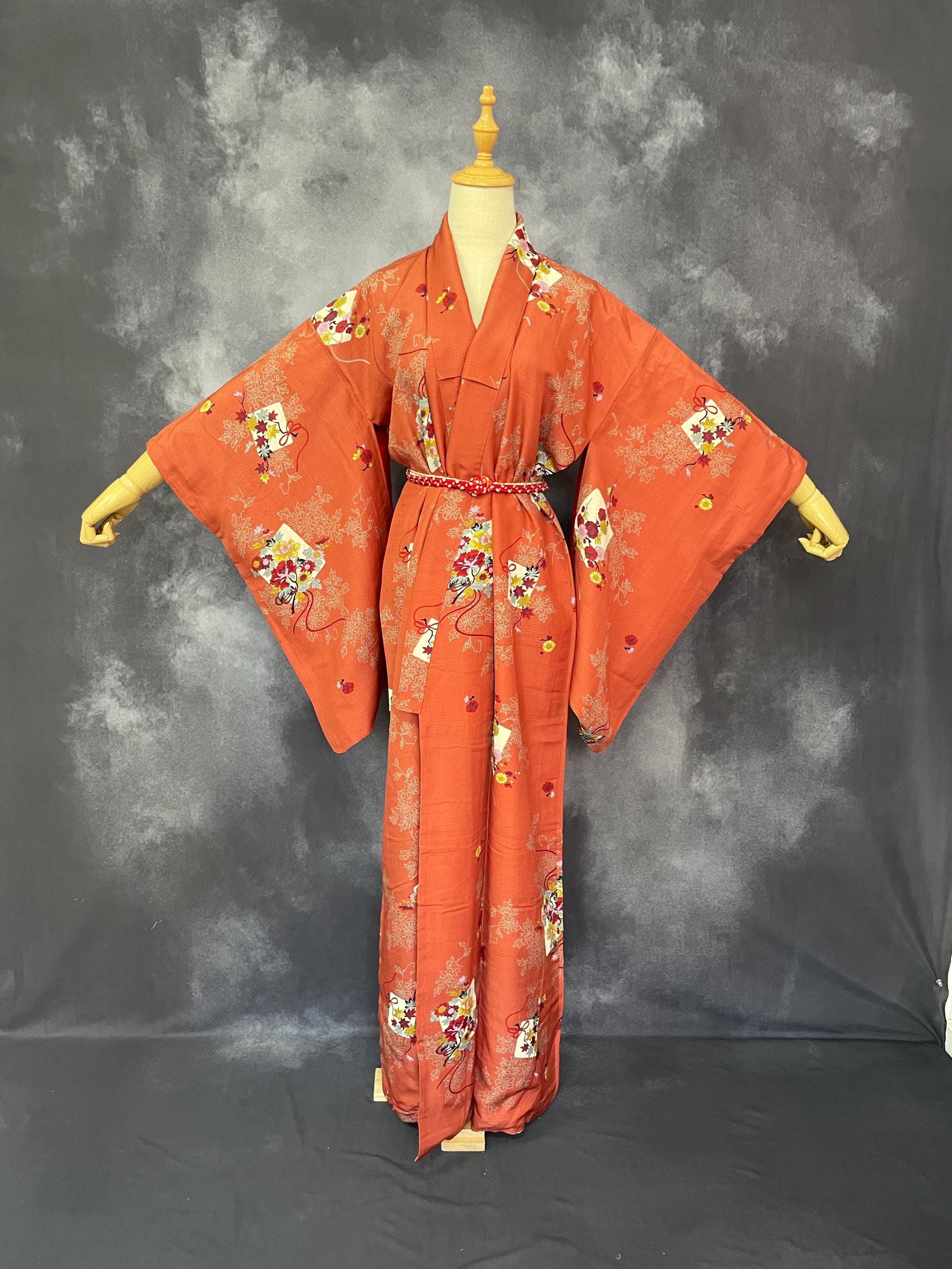 Vintage Floral Furisode Kimono: Pink Red Sakura, Retro Japanese