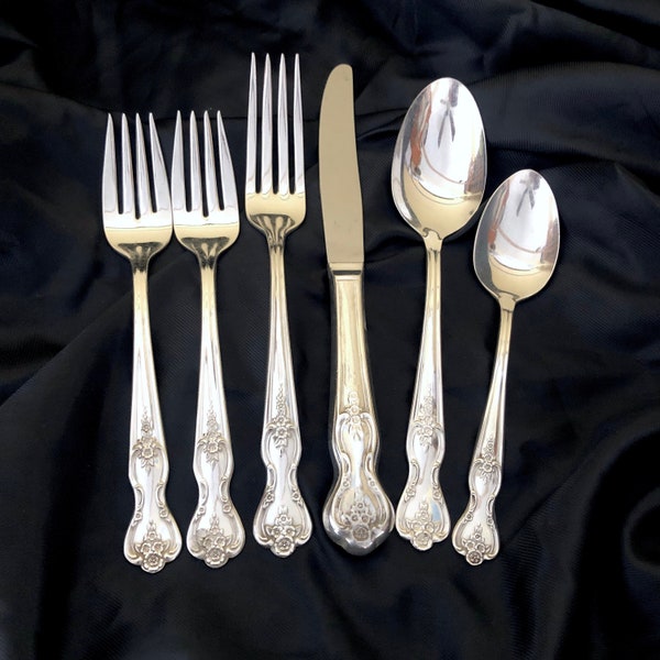 51 Pieces of 1952 Rogers & Bros IS Daybreak / Elegant Lady Silver Plate Flatware + Birks Silverware Pouch / 6 Piece Place Setting