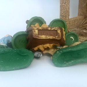 Vintage Nativity Set / Nine 9 Italian Chalk Figurines / Large