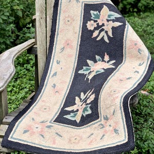 Traditional Hand Hooked Rug / Vintage Floral Folk Art Rug Hooking / Handmade Accent Rug / Cottagecore / Rustic Wall Hanging / 51&quot; x 26.5&quot;