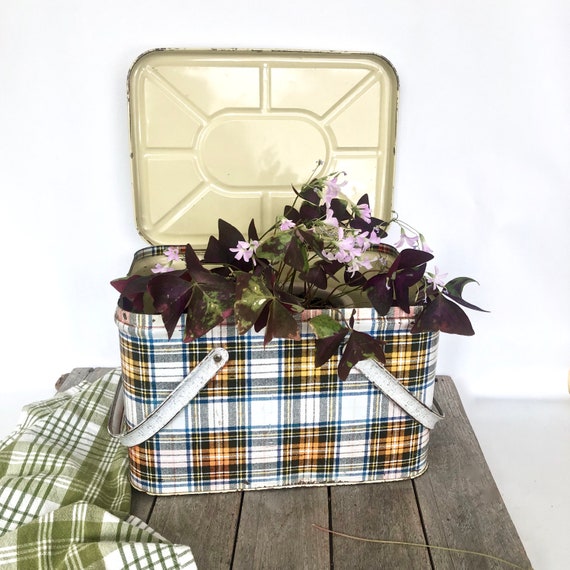 GSW Metal Plaid Tin Picnic Hamper / 50s Rustic Hi… - image 1