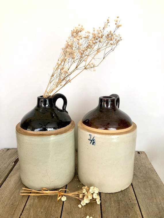 銀杯1つ50グラム　75π￼￼ 2つ入り Two (2) Two Tone Finger Crock Jugs / Glazed Stoneware Jugs