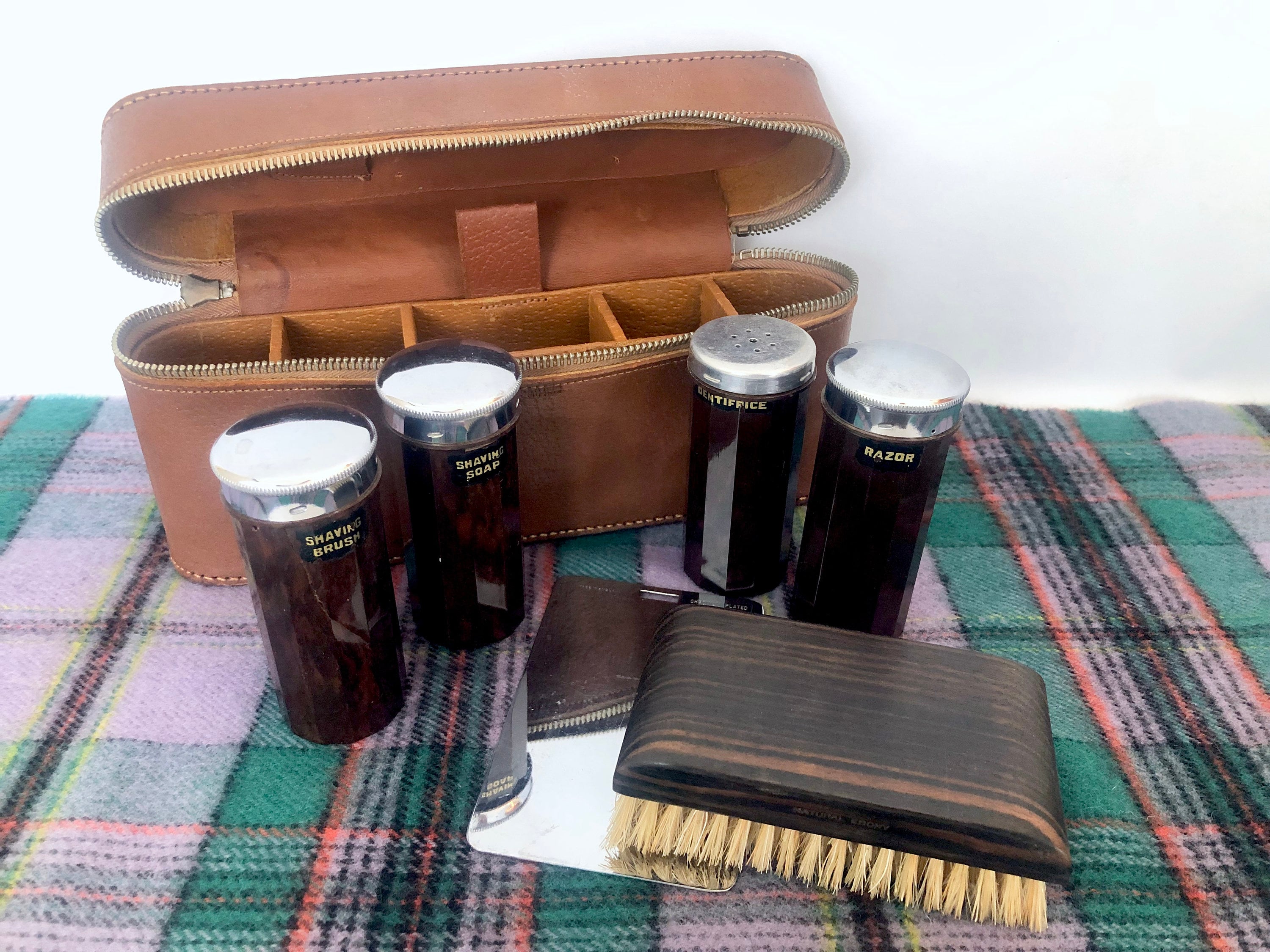 Vintage Men’s Leather Travel Kit / Grooming Set / Made In England / Wood, Bakelite & Silver Chromium Plate / Toiletry Case / Manscaping
