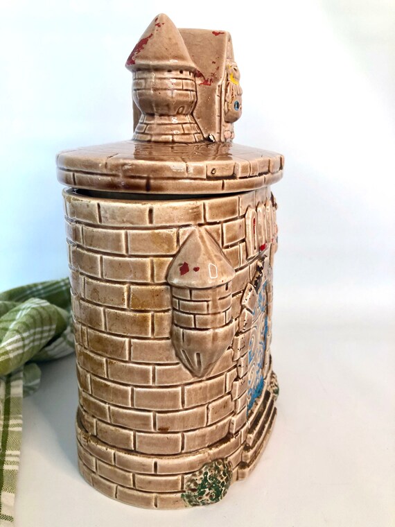 MCM Castle Cookie Jar With Prince & Princess / Vintage King and