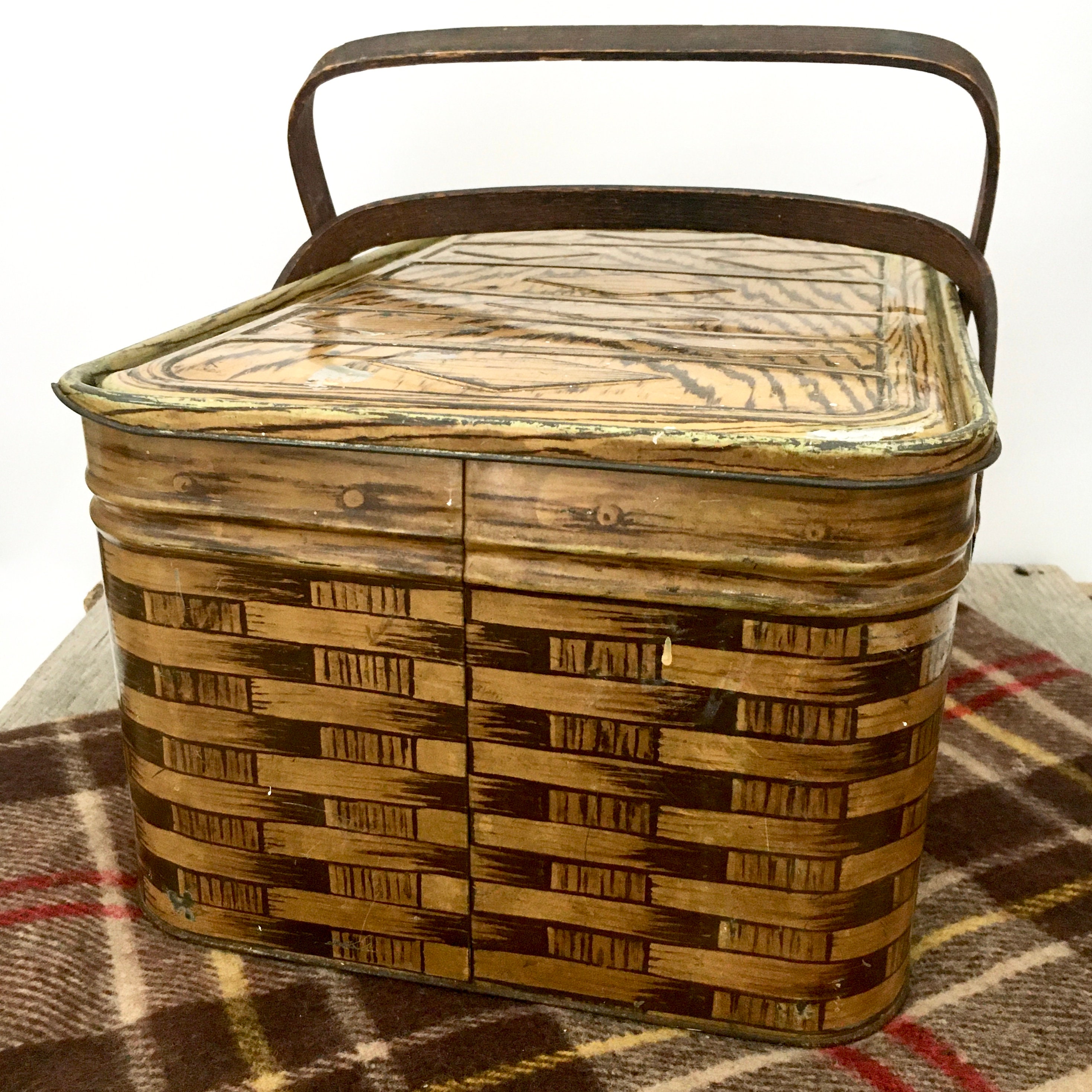 Vintage Faux Basket Weave Metal Picnic Hamper / 1940s Hinged Picnic