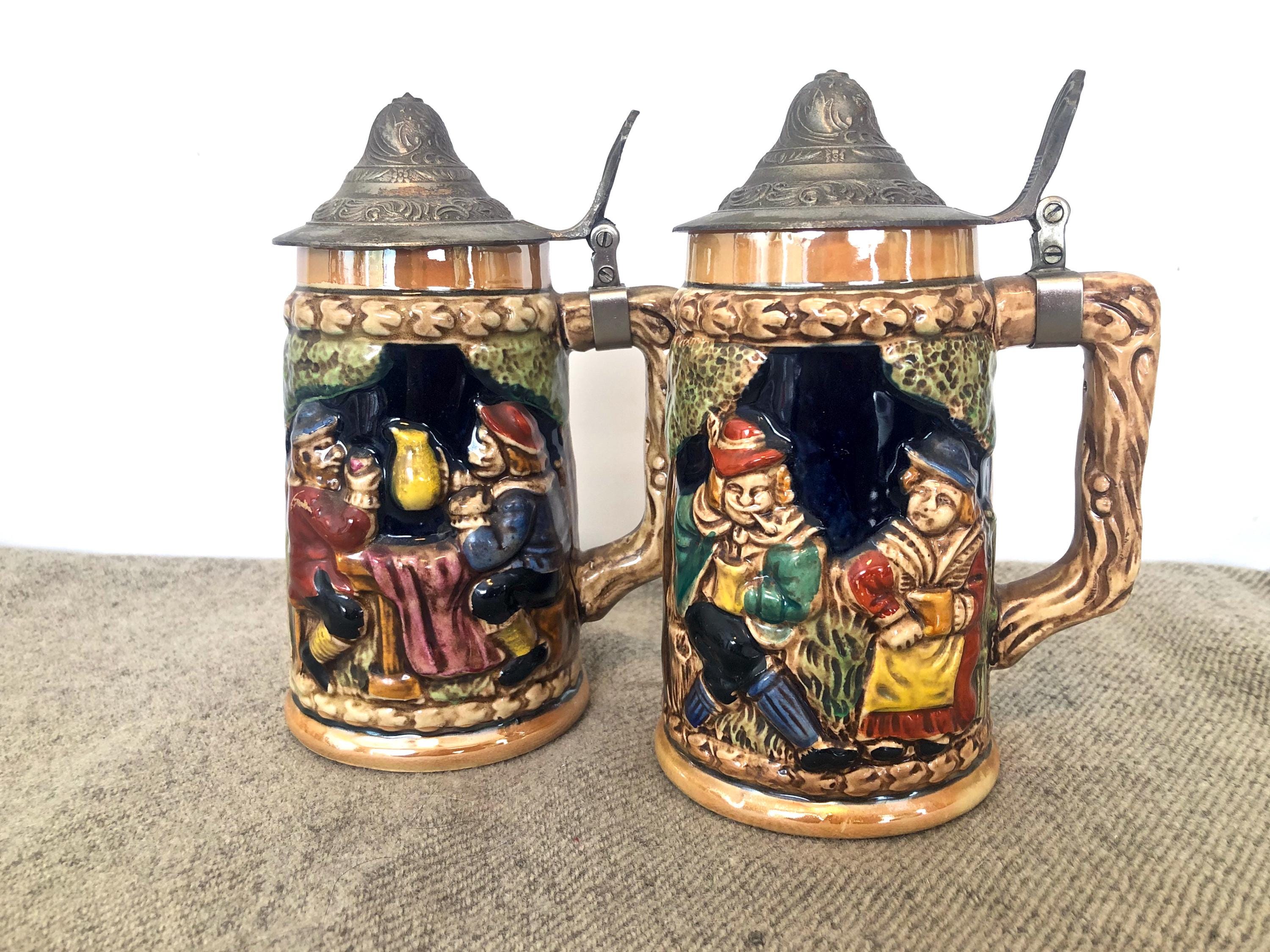 彫刻が施されたドイツのビールジョッキ2個セット / ヴィンテージバー 