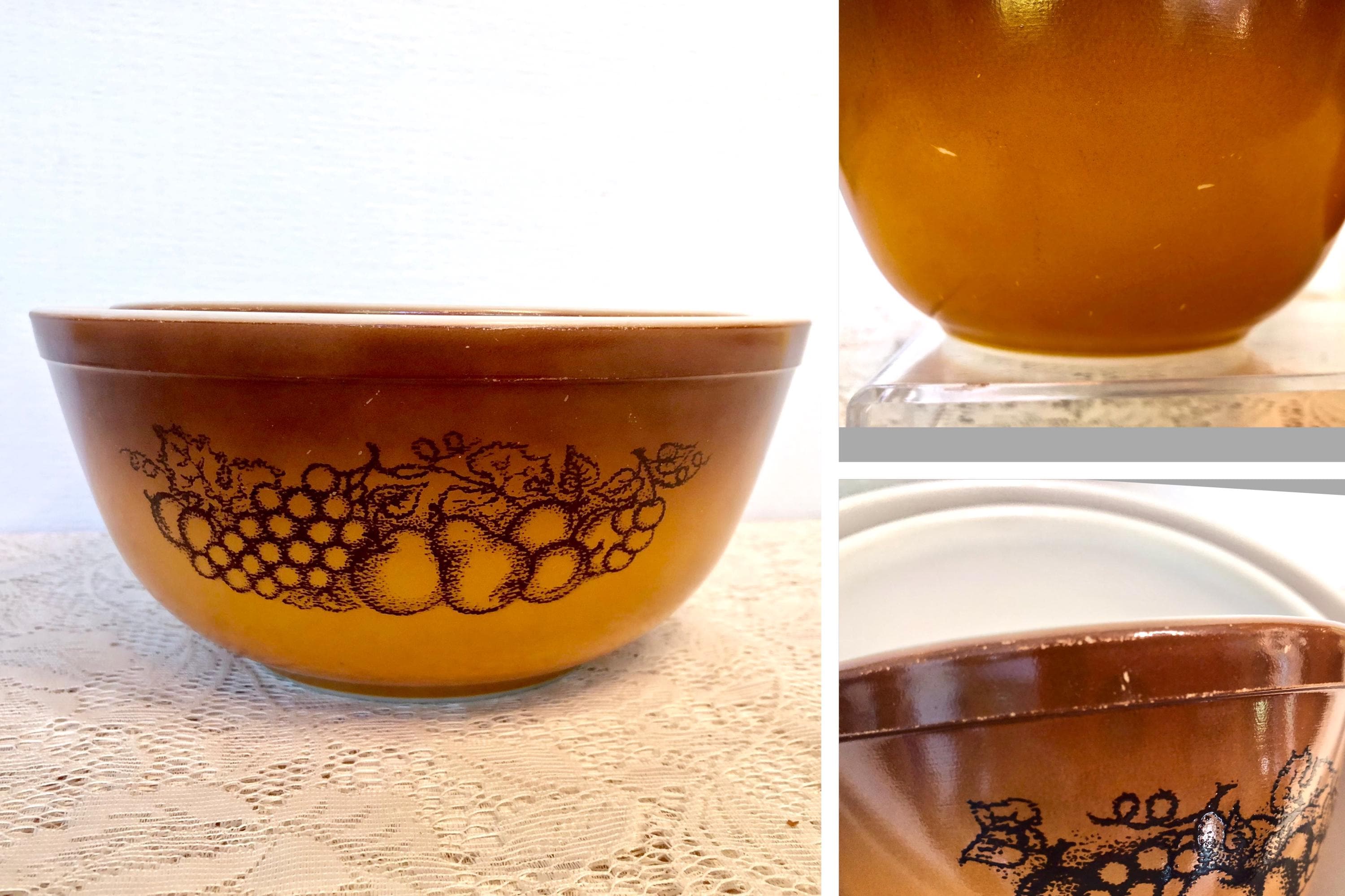 Pyrex Old Orchard Bowl Set / 1970s Kitchenware / Retro Fruit