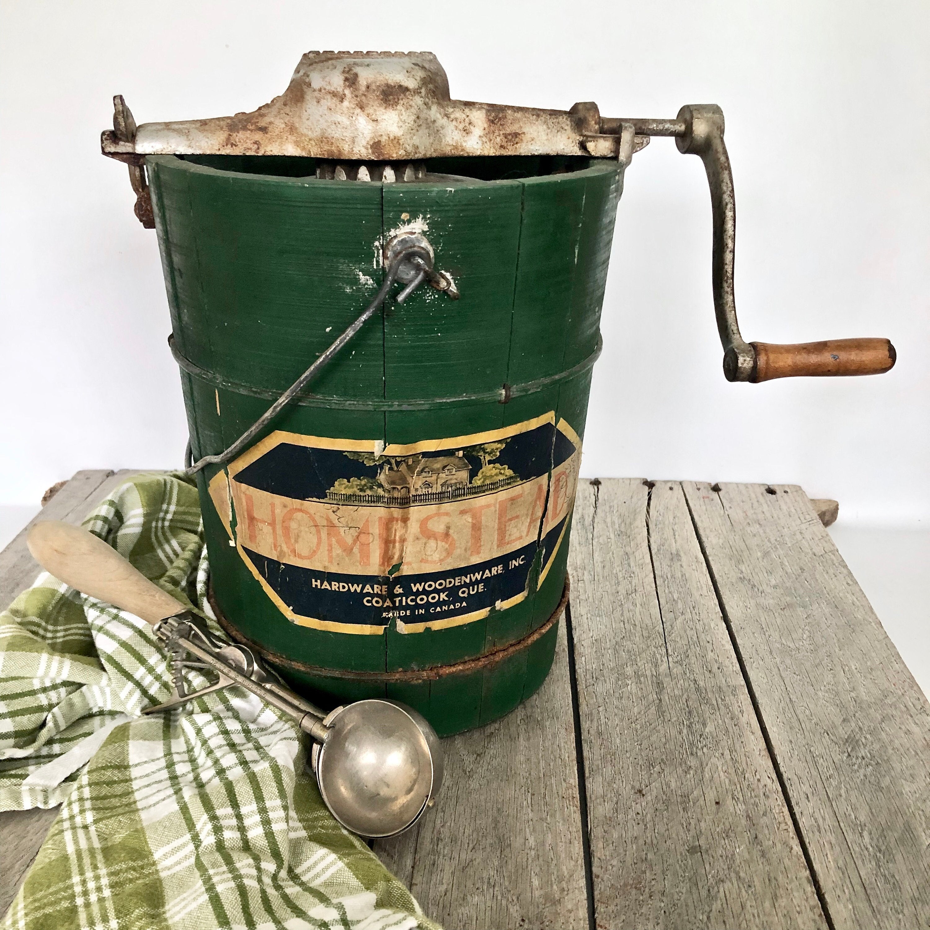 Green Homestead 2 QT. Ice Cream Freezer Homestead Hardware Woodenware Manual Hand Crank Ice Cream Maker Coaticook Quebec Canada Etsy Canada