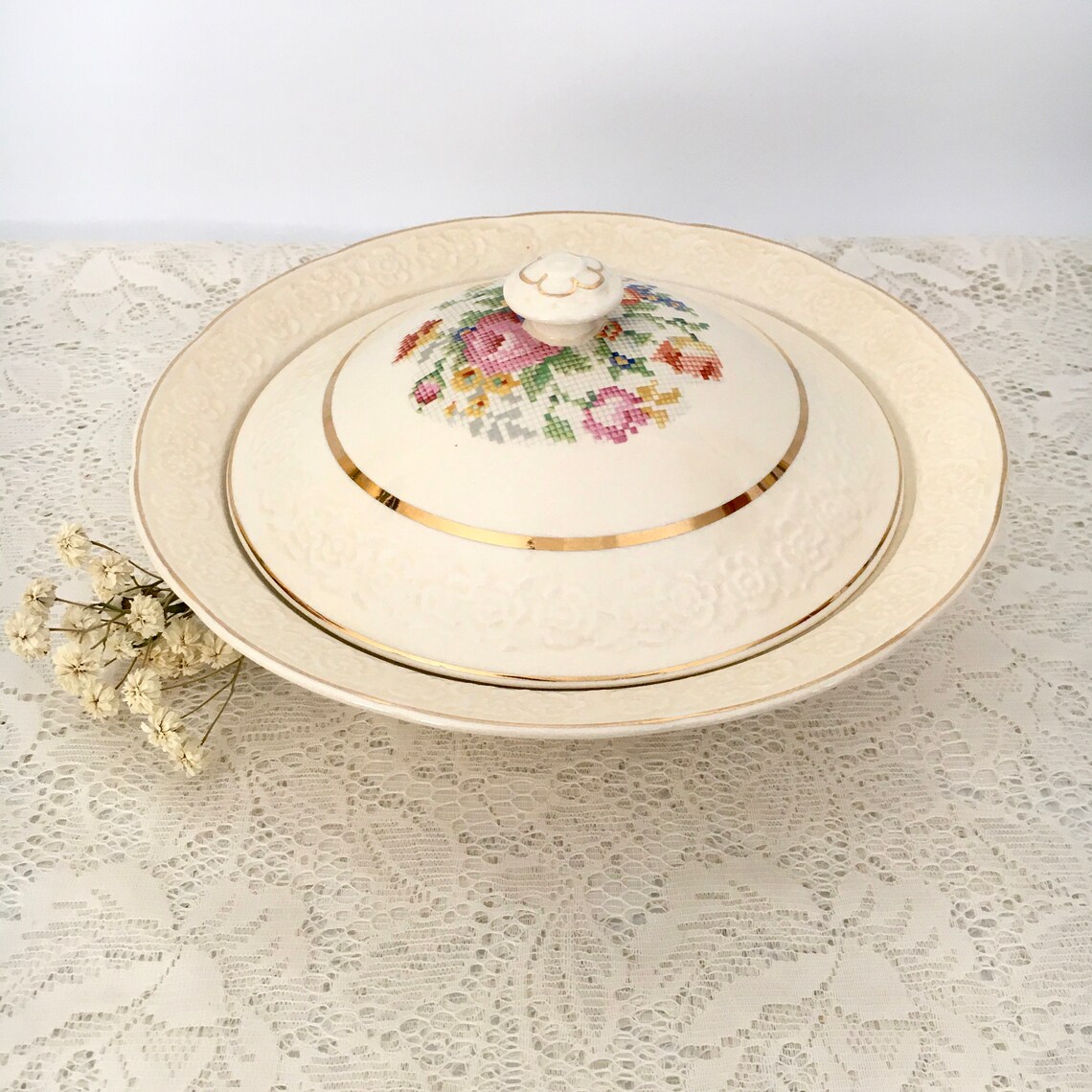 Sovereign Canada British Empire Made Lidded Casserole / Cross Etsy Canada