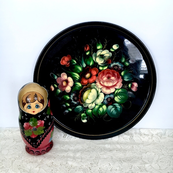 LARGE Hand Painted Round Floral Metal Tray / Russian Zhostovo Style / Russian Folk Art Painting / Rosemaling / Tole Painting Florals