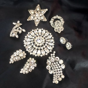 Vintage Rhinestone Brooches / Clear Diamanté Wedding Jewelry / Clear Rhinestone Clip On Earrings / Art Deco Brooch & Single Dress Clip Set