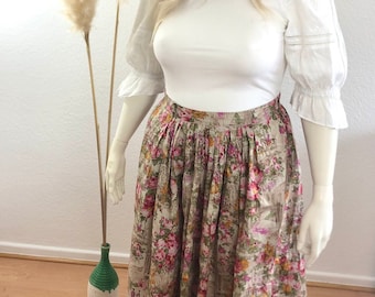 Vintage skirt traditional skirt summer skirt size. 44/US12