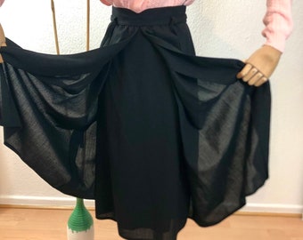 Vintage skirt autumn & winter skirt black size. 36-38/US 4-6