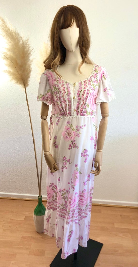 Vintage nightgown 70s flower power white/pink siz… - image 4