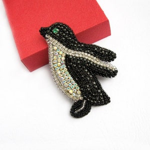 Sparkling brooch Black silver penguin