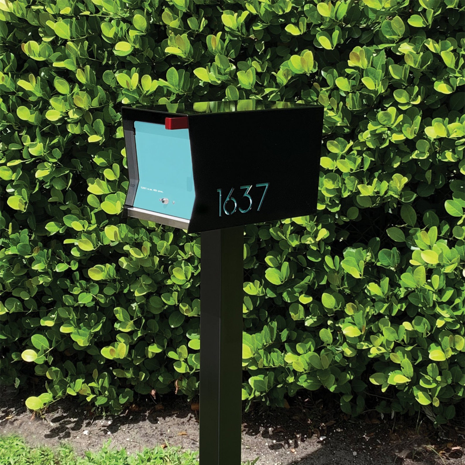 Modern Stainless Steel Mailbox Pole for the Retrobox and Etsy