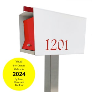 Caixa de correio UpTown Box em BRANCO, design moderno e contemporâneo, com opção de instalação em poste com trava.