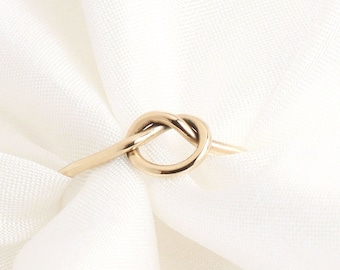 9 Karat Gold Knotenring, zierlicher gewebter Versprechensring