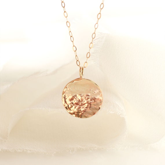 Diamond Cut Circle Necklace | 9ct Gold Necklace | Seoidín Jewellery