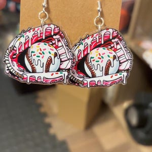 Pendientes deportivos hechos a mano: joyas hipoalergénicas