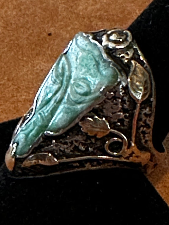 Vintage Arts & Crafts Jade, Gold and Sterling Ring - image 2