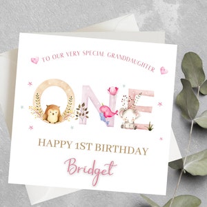 Petite-fille personnalisée 1ère carte d'anniversaire, à une petite-fille spéciale 1er anniversaire, petite-fille 1ère carte d'anniversaire, anniversaire Woodland