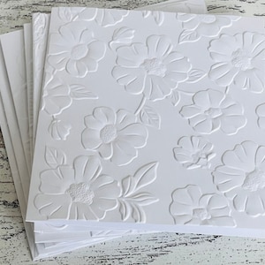 Cartes de correspondance florales blanches en relief (lot de 5), Cartes de correspondance en relief toutes les occasions, Cartes de correspondance en relief vierges à l'intérieur, Cartes de correspondance florales en relief