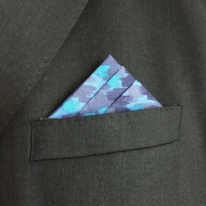 Pre-folded Pocket Square in Shades of Blue