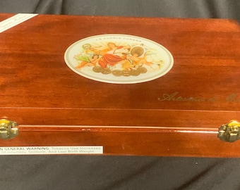 lot 2 Rare very large GORGEOUS LACQUERED la gloria CUBANA Republica Dominicana artesano de miama empty wood  cigar boxes arts craft  guitar