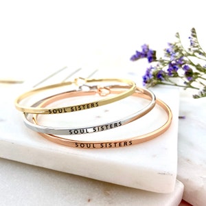 Inspirational Bracelet,SOUL SISTERS,Cuff Bracelet, Message Bracelet, Stamped Bracelet, Engraved, Friend, Family, Jewelry, Gift bangle