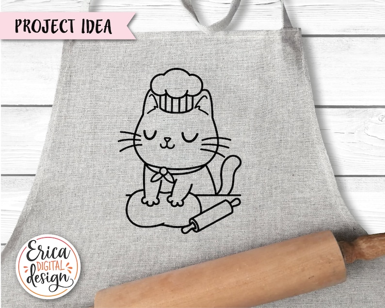 Puede incluir: Un dibujo en blanco y negro de un gato con un gorro de cocinero y sosteniendo un rodillo. El gato est&aacute; sentado en un mont&iacute;culo de masa. La imagen est&aacute; sobre un fondo gris.