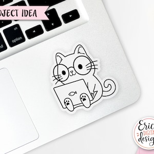 Puede incluir: Ilustraci&oacute;n en blanco y negro de un gato con gafas usando un port&aacute;til. El gato est&aacute; sentado en un port&aacute;til con un icono de pez en la pantalla. La imagen est&aacute; sobre un fondo blanco.
