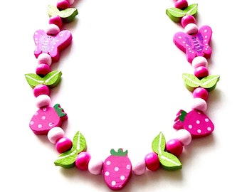 Kinderkette Mädchenkette Holzkette in rosa-pink mit Holzperlen,Erdbeeren und Schmetterlingen Kinderschmuck Mädchenschmuck Geschenk
