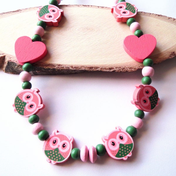 Kinderholzkette mit rosa Eulen und Herzen Kinderkette Holzkette Mädchenkette Geschenkidee