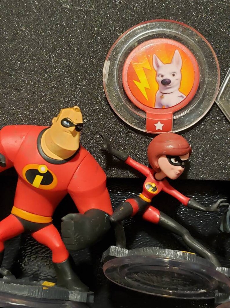 1 playset Violet and 2 power discs Disney Infinity Incredibles lot of 5 characters Dash Free shipping Helen Bob /& Syndrome.