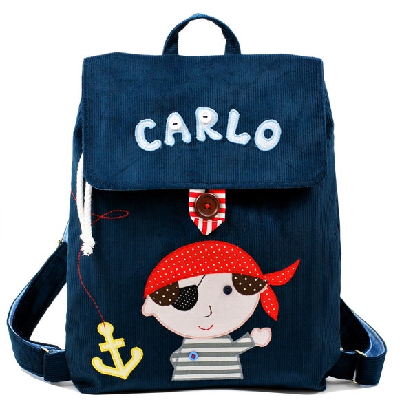 Un sac à dos pour garçon avec un nom et une application Pirate, un sac à dos pour enfant d'âge préscolaire, un sac à dos pour garçon avec un Pirate, un cadeau personnalisé pour garçon