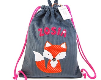 Tas-rugzak voor een kind, een gepersonaliseerde rugzak voor een klein meisje, een rugzak voor de kleuterschool, grijze gymnastische tas met Fox,