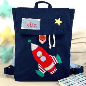 Sac à dos pour garçon - avec une fusée et le nom de l'enfant, sac à dos personnalisé pour un tout-petit pour la maternelle, sac pour garçon avec une fusée et un nom
