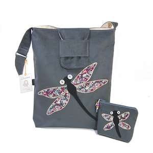 Bolsa cinza - bolsa mensageiro com carteira - LIBÉLULA, conjunto de bolsa com carteira para menina, bolsa de menina com libélula, presente para criança