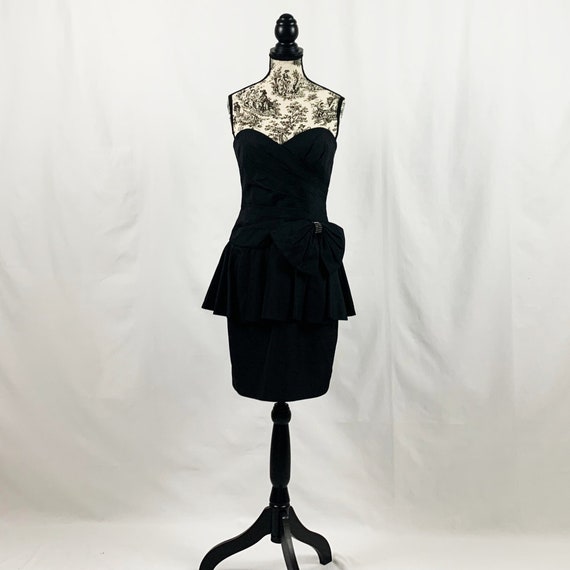 Size 8 Vintage 1990/'s A.J Bari Black Cocktail Dress
