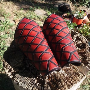 DRACONIC LEATHER BRACERS - Red Dragon Scales Armguard - D&D inspired