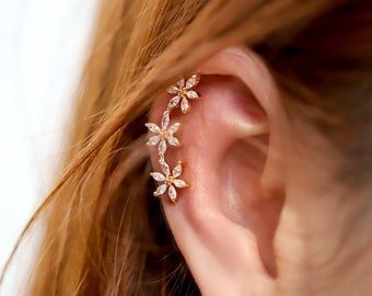 CZ Flower Cartilage Earring, Surgical Steel Conch Helix Piercing, 16g