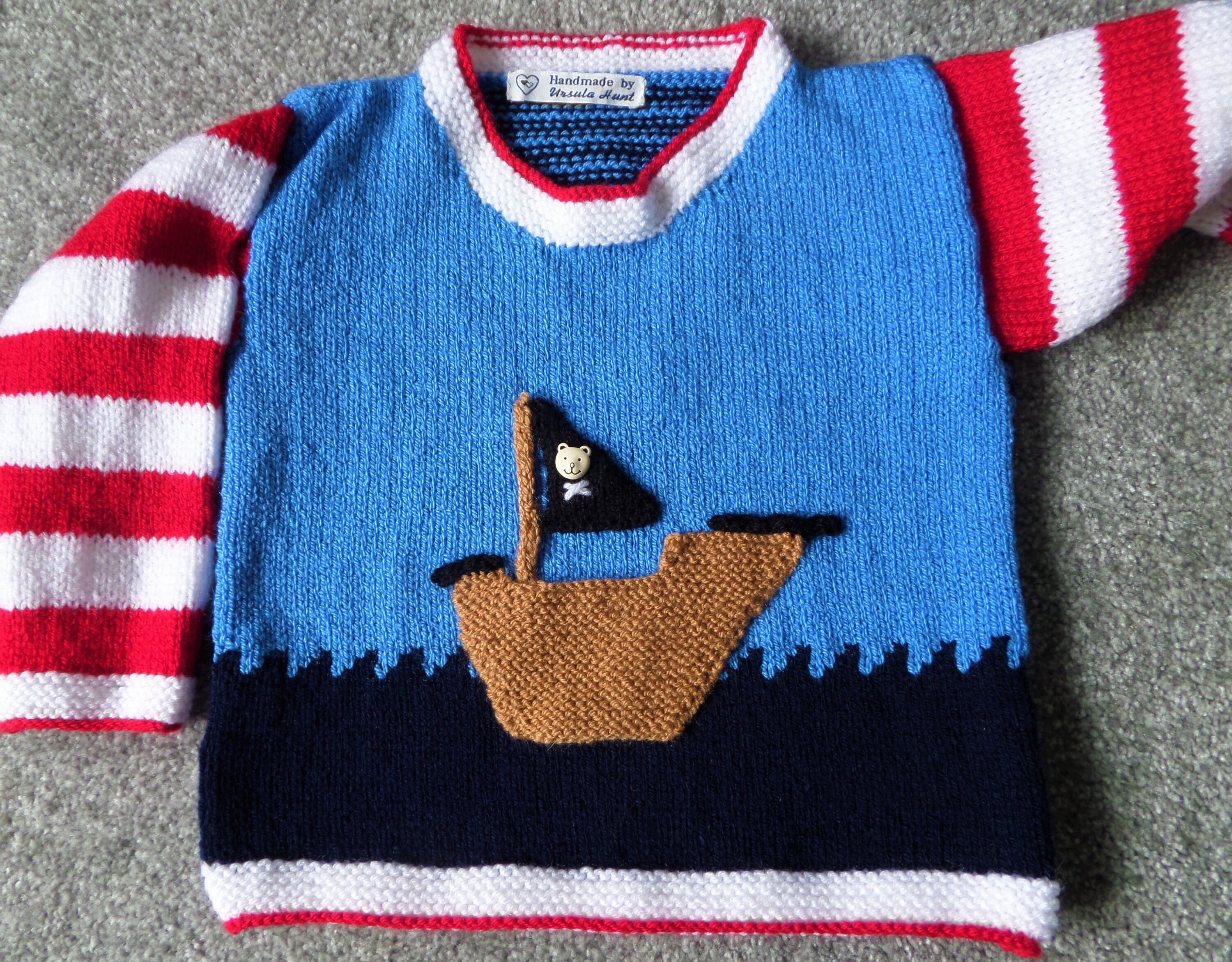 Boys Pirate Sweater with finger puppet pirates. 2-3 years | Etsy